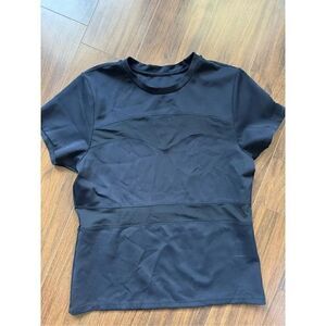 GSTQ L black mesh tee shirt